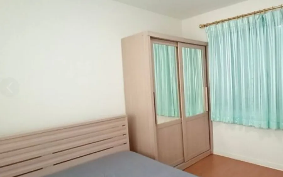 For rent, Lumpini Condo Town Rattanathibet, bright room, cheap price, complete electrical appliances If interested, hurry to reserve before it slips o