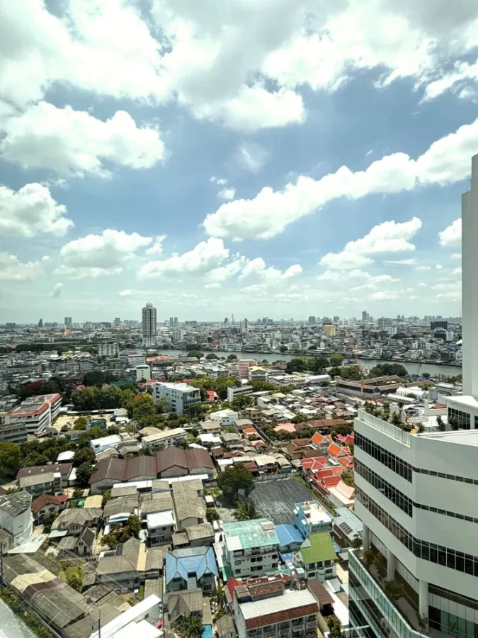 For rent: Supalai Premier Charoen Nakhon Penthouse with Chao Phraya River view. One of the best prices in the building.