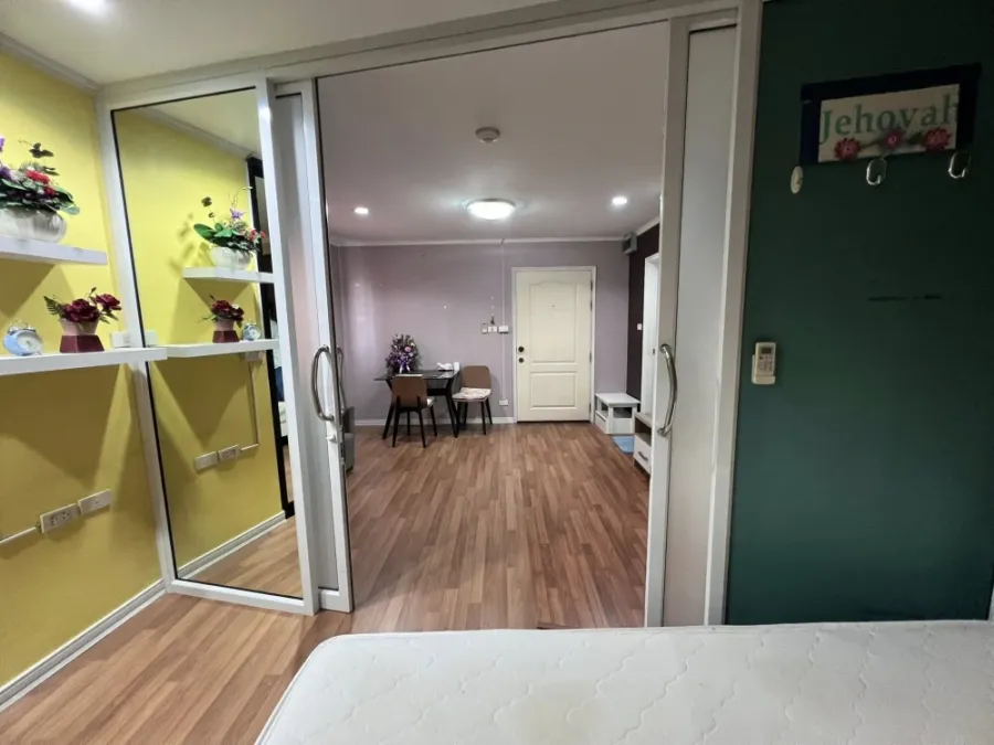 ขาย ให้เช่า Lumpini Place Narathiwas 24 ชั้น 9 ห้องแต่งครบ พร้อมเข้าอยู่ จองเลยจ้า