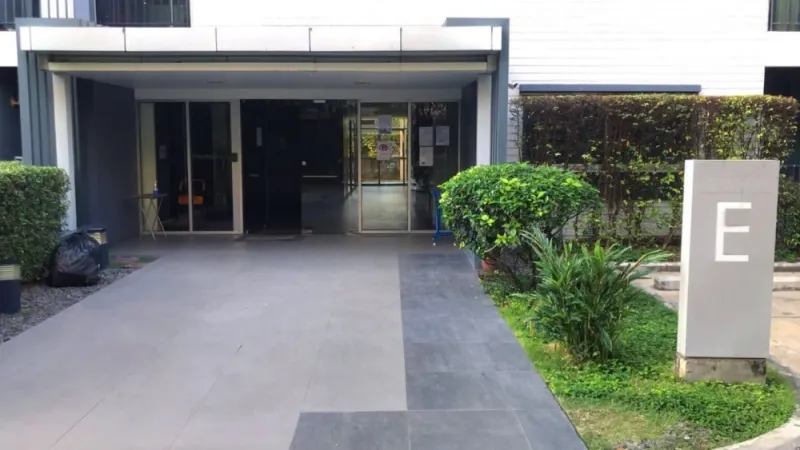 ขาย D condo รัตนาธิเบศร์​ 1 ​ห้องนอน​ 1 ​ห้องน้ำ มาพร้อมเฟอร์และเครื่องใช้ไฟฟ้าครบ บอกเลยอย่าพลาด