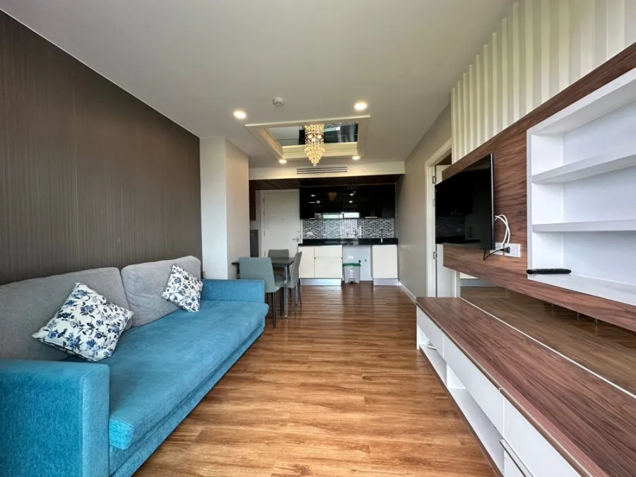 Dusit Grand Park (Jomtien) for sale, well decorated, great built-ins, spacious room, nice to sleep in, just come and move in.