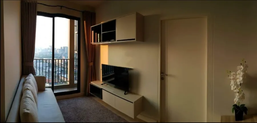 For rent!! The Niche Pride Condo, Thonglor-Phetchaburi, 21st floor, Building A, good location condo, ready to move in, don't miss it!!