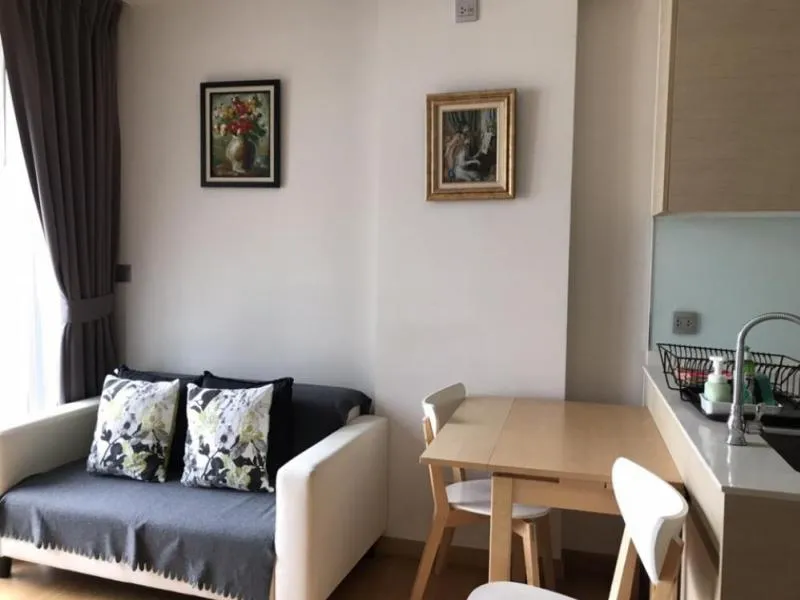 Urgent sale !! Condo Via Botani Sukhumvit 47, fully furnished, ready to move in, convenient to travel, great price, don't miss !!