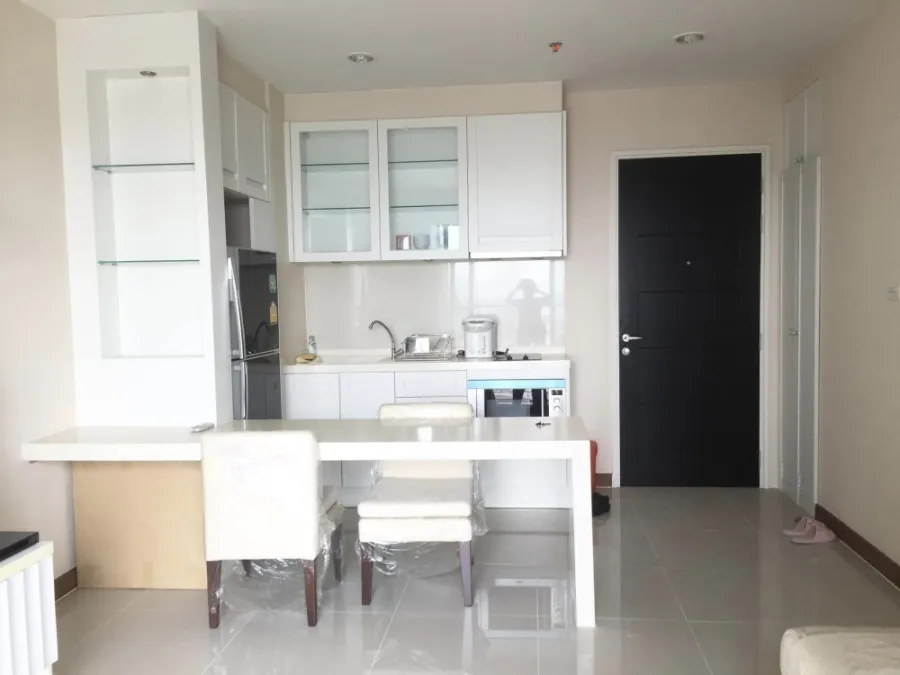 ขาย Ivy Pinklao วิวสวย ห้องกว้างสุดๆ มาพร้อม Buit-In สีขาว สะอาดตา รีบจับจองด่วนๆ