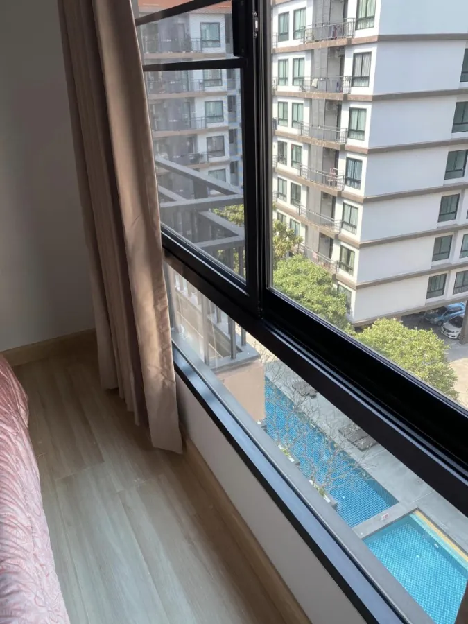 ขาย ให้เช่า คอนโด Condo Living Avenue Bangsaen ชั้น 7 ตึก C ขนาด 30 ตรม. วิวสระใหญ่ ลากกระเป๋ามาได้เลย