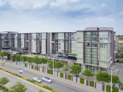 Double Lake Condominium 2