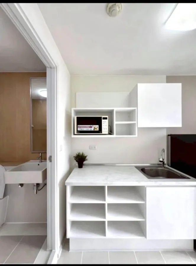 Plum Condo Extra Rama 2 for rent: 1 bedroom, 1 bathroom, fully furnished, great location. Just bring your bags and move in!
