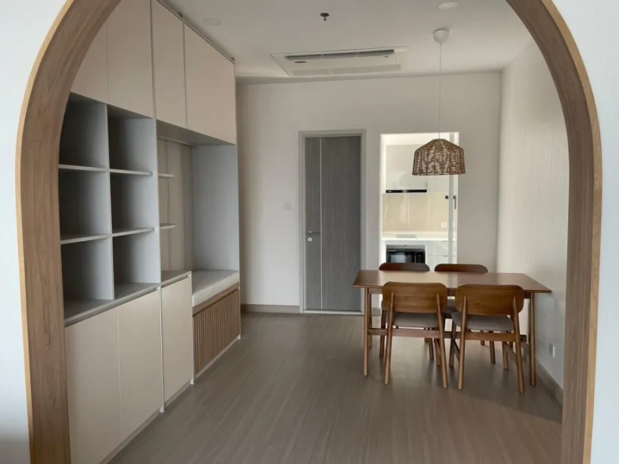 For rent Supalai Premier SiPhraya-Samyan Spacious room separate Very beautifully decorated, hurry and reserve now.