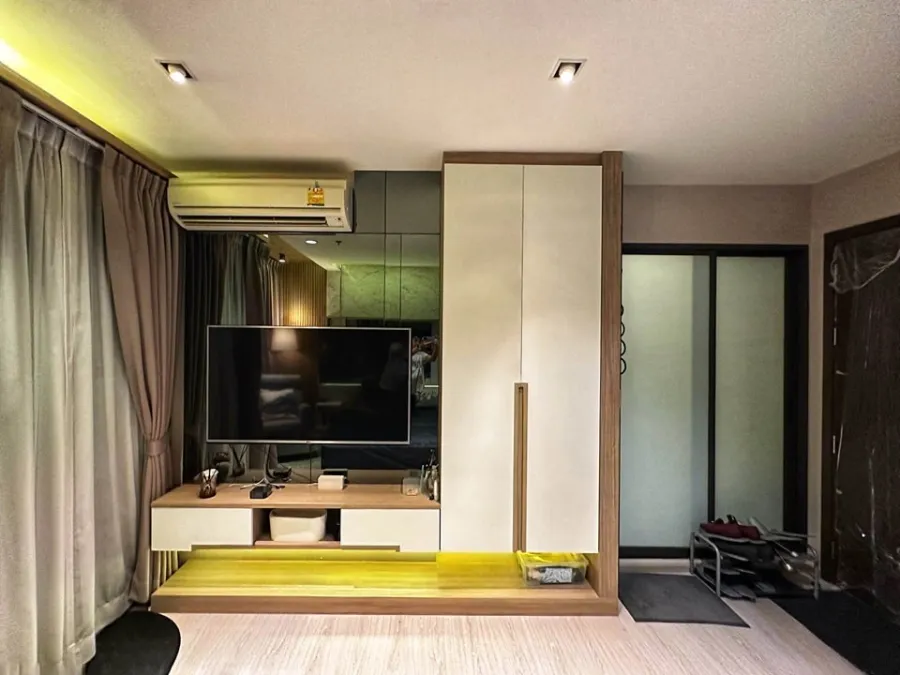 ขาย คอนโด Rhythm Asoke ห้องน่าอยู่ ตกแต่งด้วยไฟสุดคลาสสิค เฟอร์ครบ ราคาดี ห้ามพลาดเลยจ้า