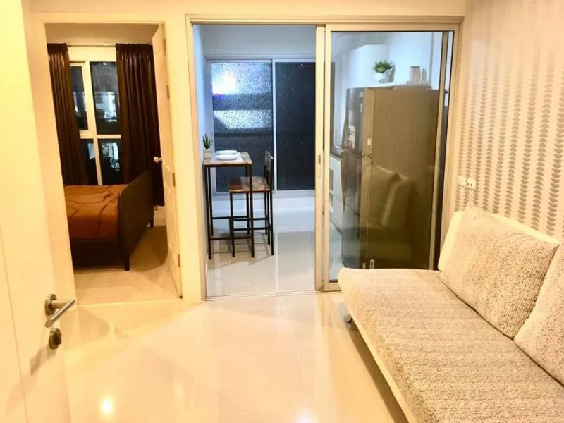 Condo for rent: Aspire Rama9 Tell me about this room and you will regret it.
