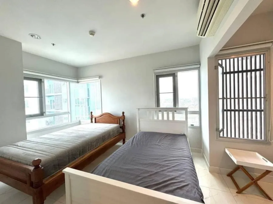 For rent, Centric Sea (Pattaya Central), 23rd floor, very high, stunning sea view, fully decorated, ready to move in.