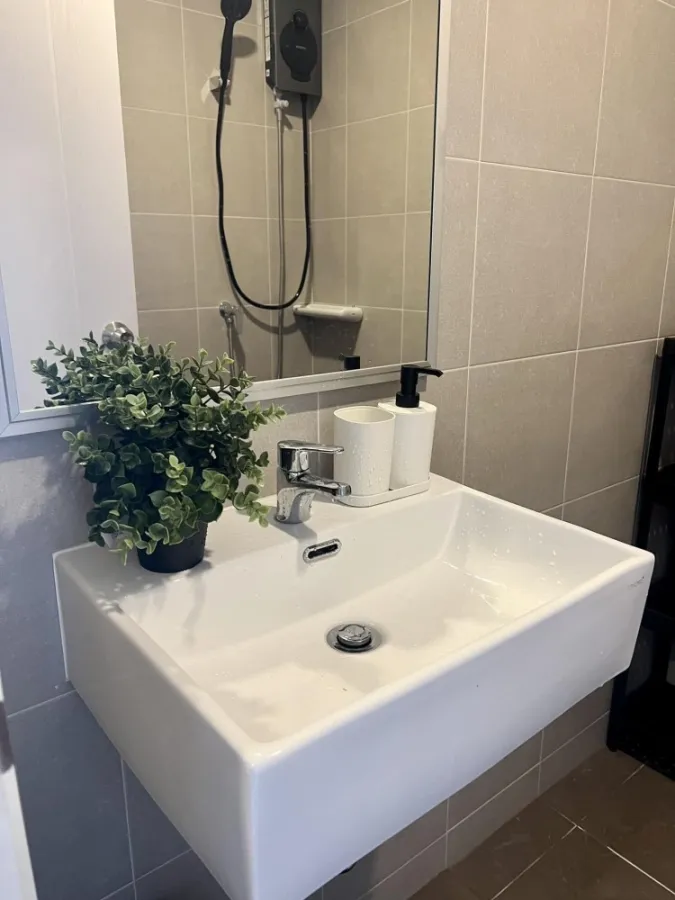 For rent, Lumpini Ville Chaengwattana-Pak Kret Station, garden view, airy and comfortable. Decorated in a minimalist style, book now.