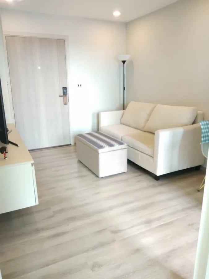 For rent, The Urban Attitude Bearing 14, ready to move in, furniture and electrical appliances, don't wait.