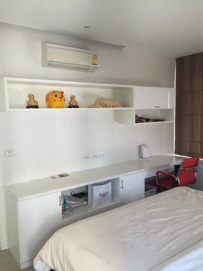 For sale: T.C. Green, corner room, spacious, not cramped, fully furnished, large wardrobe, lots of storage space!!