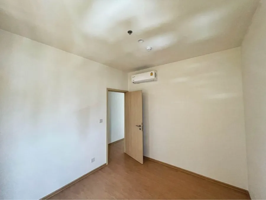 Urgent sale, Maru Ekamai 2 condo, golden location, near shopping areas, convenient to travel, do not miss!!