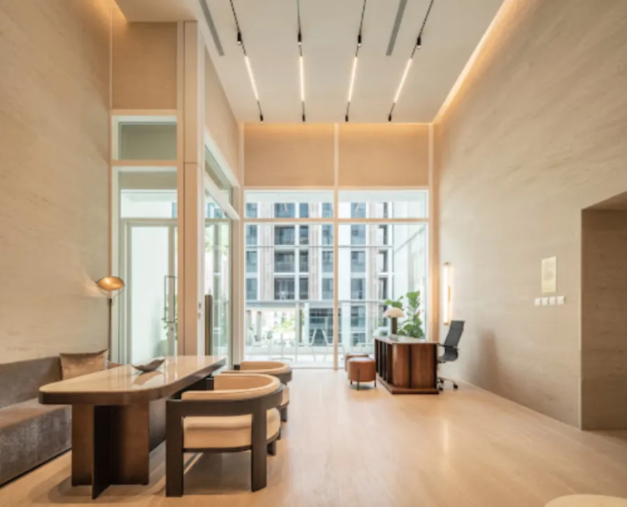 The Strand Thonglor for sale, fully decorated Buit-In room, hot room, quiet, ready to move in, book now.