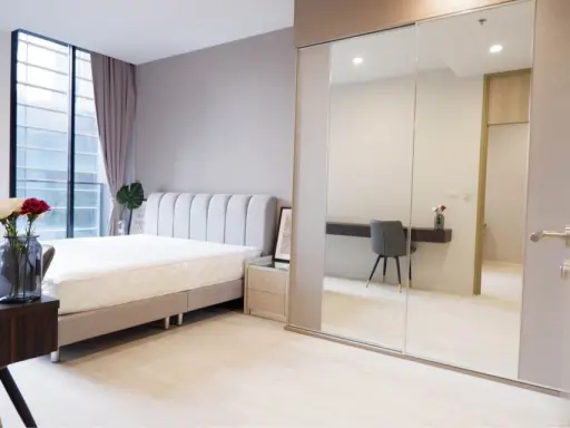 Condo for rent, sale, Noble Ploenchit, nice room, modern style Warm beige tone, good price, don't miss it.