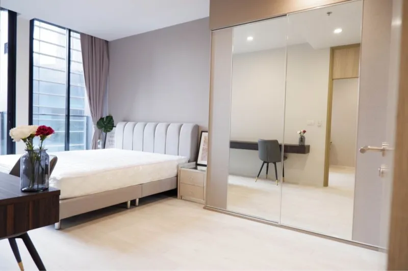 ให้เช่า ขาย คอนโด Noble Ploenchit ห้องน่าอยู่ สไตล์โมเดิร์น โทนสีเบจสุดอบอุ่น ราคาดี ห้ามพลาดเลย