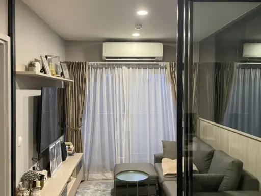 For sale: Aspire Sukhumvit-Onnut, 5th floor, river bend view, fully furnished room, nice to live in. If interested, hurry and reserve now. Don't wait.