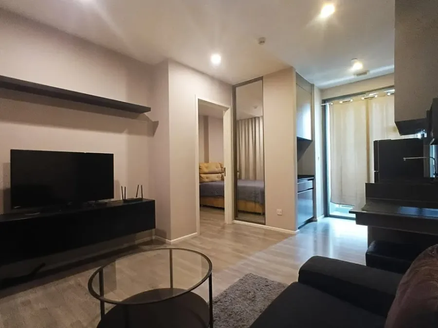 ขาย The Room Sukhumvit 69 ชั้น 15 พร้อมเฟอร์และเครื่องใช้ไฟฟ้าครบ จองเลย อย่ารอช้า
