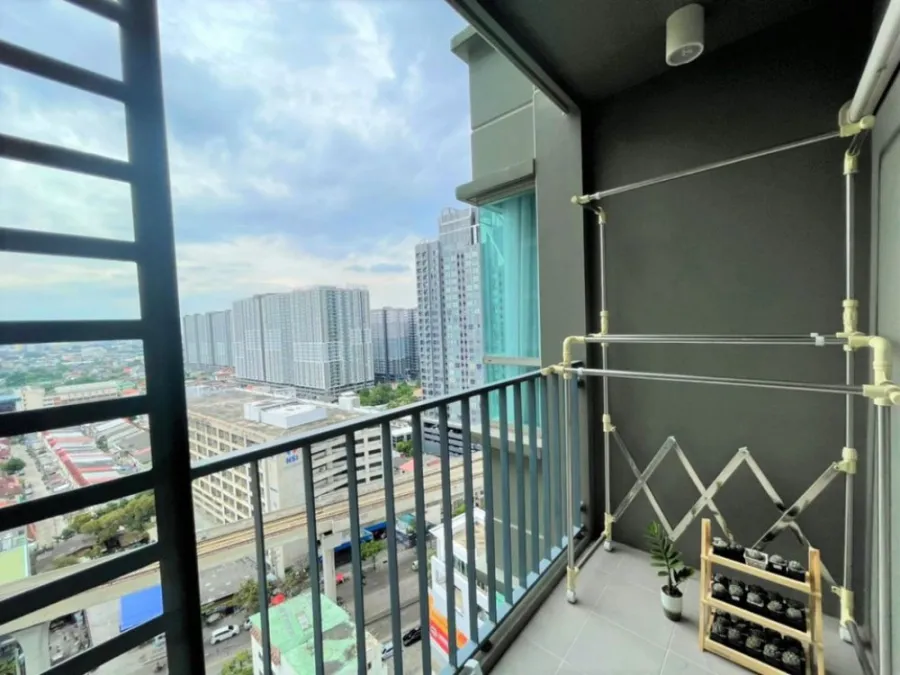 Condo for sale, U Delight @ Bangson Station, 1 bedroom, 1 bathroom, 20th floor. I can tell you that the view is the best. You shouldn't miss it.
