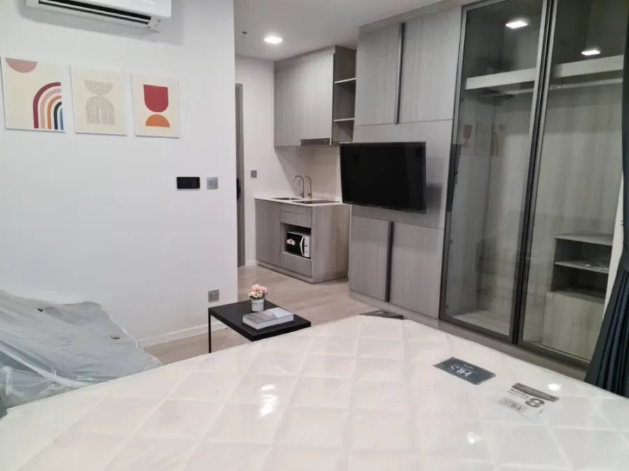 For rent: Modiz Launch, 15th floor, open view, very comfortable for the eyes, complete with Buit-In furniture, don't miss it.
