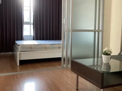 For sale: Lumpini Ville On Nut–Phatthanakan, corner unit with privacy, fully furnished and equipped. Reserve now!