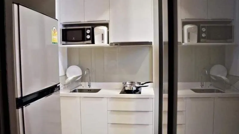 ขาย ชีวาทัย เรสซิเดนซ์ อโศก ห้องสไตล์ Loft Duplex เพดานสูง 3.6 เมตร วิวสวยมาก วิวไม่โดนบล็อค ซื้อเลย