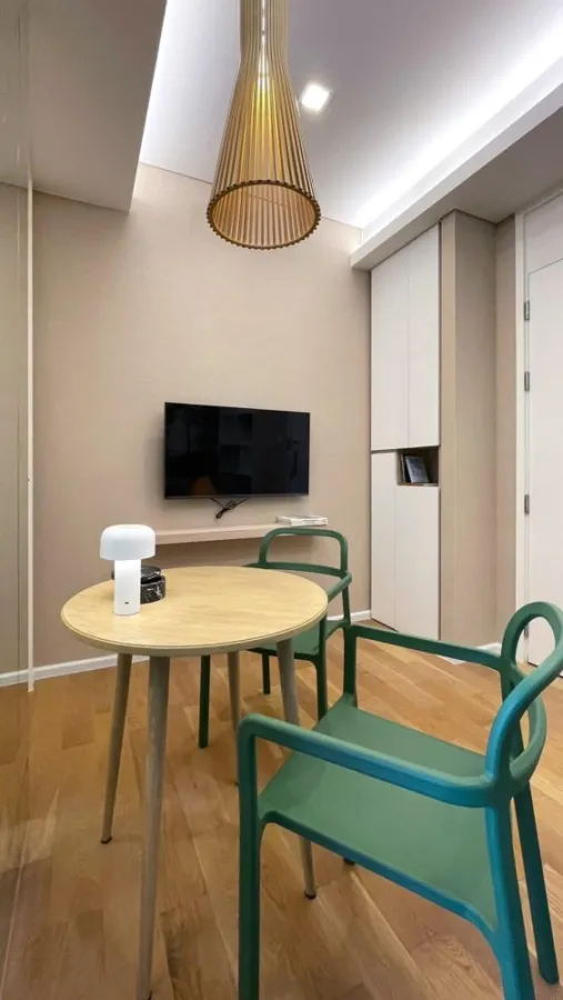 For rent, The Saint Residences, 28th floor, beautifully decorated room, very nice, Buit-In, super popular, can't miss it, book now.