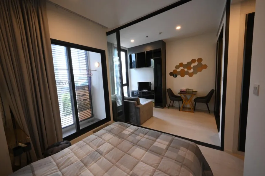 For rent, Mazarine ratchayothin, 9th floor, corner room, very private, plus a closed kitchen, very proportional, hurry to reserve.
