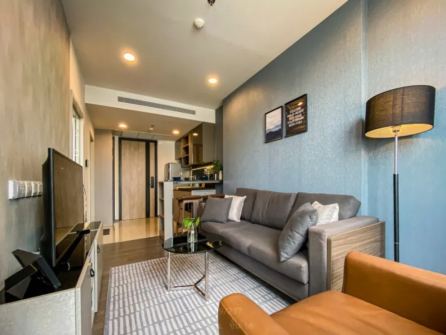 Condo for rent, Oka House, Sukhumvit 36, pool view, north, ready to move in. Don't miss it.