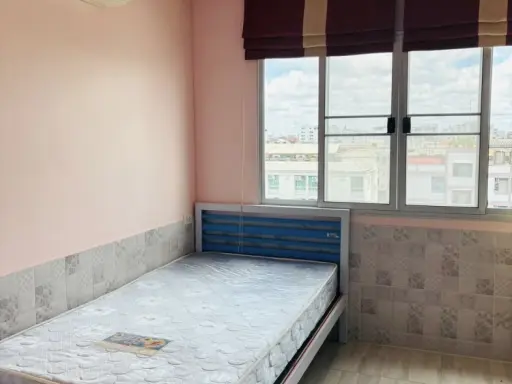 For rent: Lumpini Condotown Bodindecha-Ramkhamhaeng, 1 bedroom, 1 bathroom, fully furnished. Reserve now!