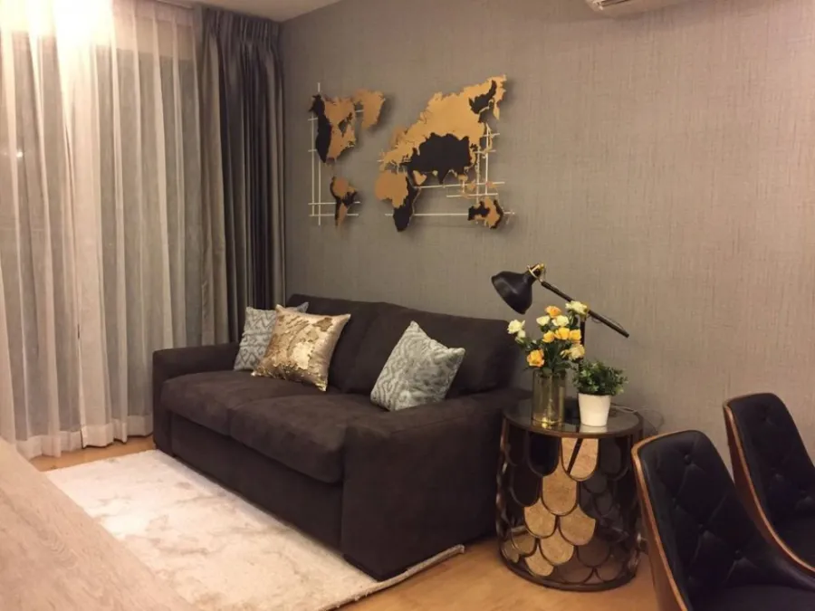 For rent, H Condo, Sukhumvit 43, 7th floor, fully furnished, 2 bedrooms, ready to move in the heart of the city, don't miss it!!