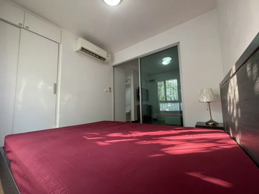 Selling Den Vibhavadi, complete set of furniture and electrical appliances, great value, hurry up to reserve before it's out of hand. Hurry up.