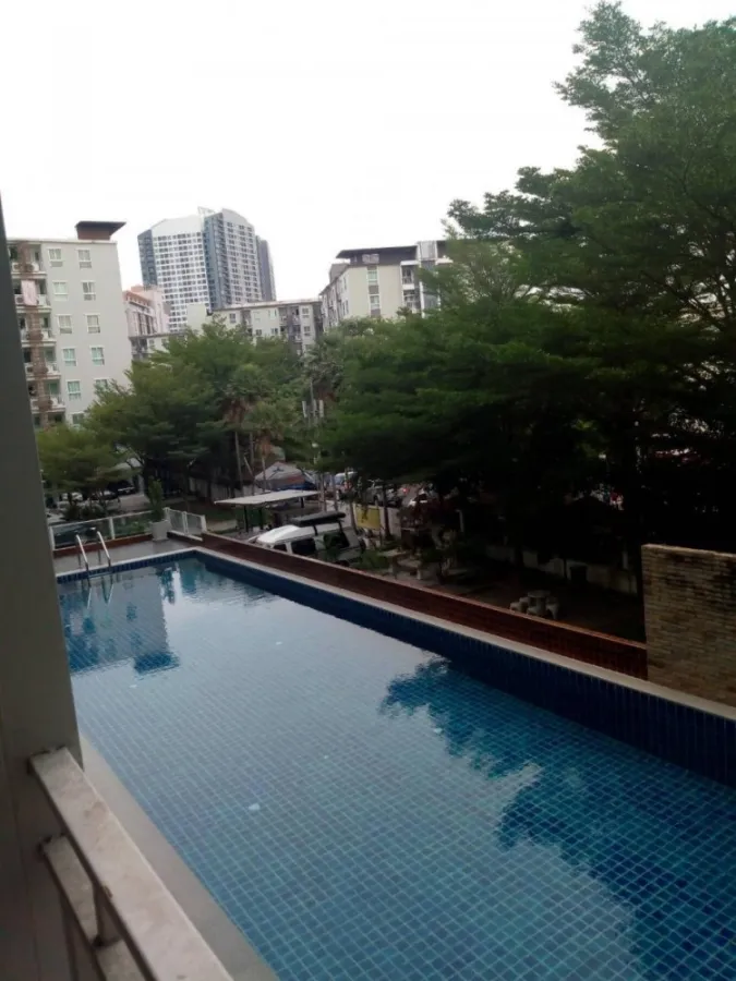 ให้เช่า รีเจ้นท์ โฮม 7 สุขุมวิท บรรยากาศดีวิวสระน้ำ เครื่องใช้ไฟฟ้าครบ ห้ามพลาด