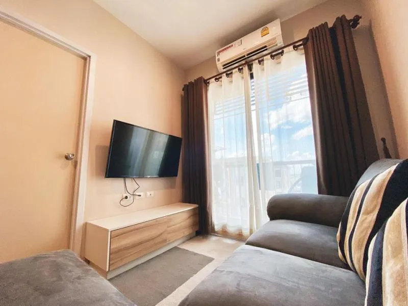 Urgent. Corner room, garden view. Not blocking the view. Simple but very luxurious room decoration. Sell / rent the privacy rewadee.