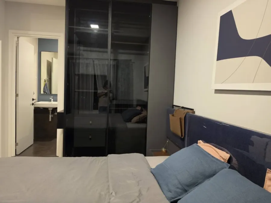 Apartment for rent at The Key MRT Phetkasem 48. Nice room, fully furnished. Just bring your suitcase and move in!