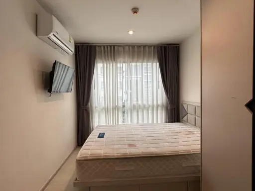 For rent: The Kith Plus Phahonyothin-Khu Khot. The whole room is built-in, very nice, very livable. Don't just look, hurry and reserve now.