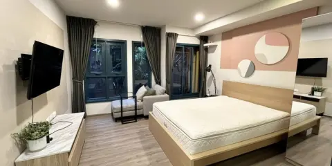 ให้เช่า The Base Sukhumvit 50 ห้อง STUDIO ตกแต่งโทนสีสบายตา อยู่แล้วสบายใจ ไม่จองพลาดมาก