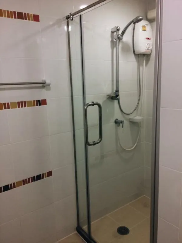 Wow, super bang for rent, Condo Den Vibhavadi, beautiful room, 1 bedroom, fully furnished, comfortable to live in. Hurry up to reserve. Hurry up.