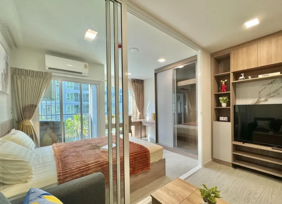 ให้เช่า เคฟ ทาวน์ ไอส์แลนด์ วิวสระ กั้นแยกห้องเป็นสัดส่วน Fully Furnished สนใจรีบจองเลย ด่วนๆ