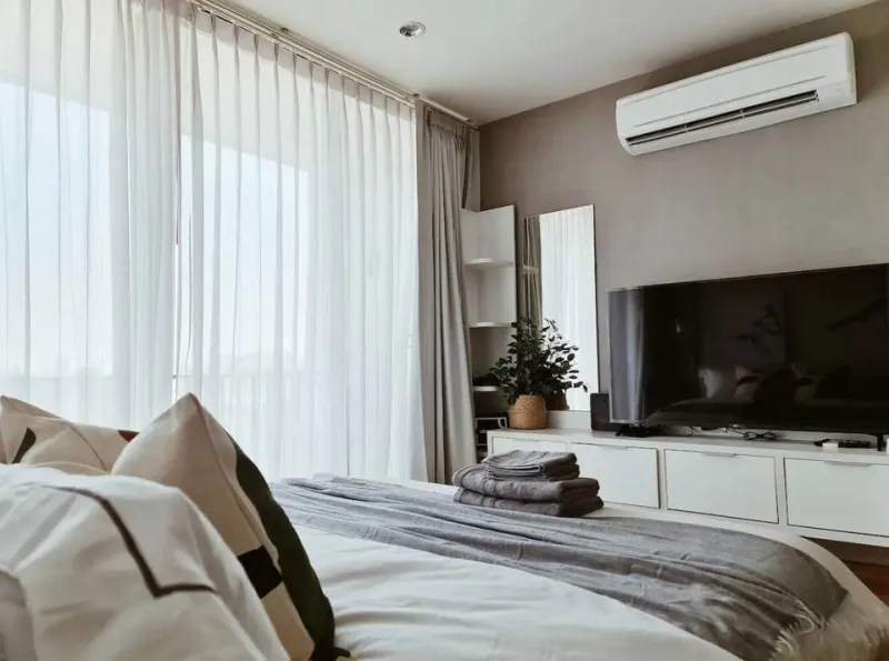 ขายคอนโด The Issara Ladprao สตูดิโอ ชั้น10 ห้องหัวมุม ระเบียงกว้างมาก มีอ่างอาบน้ำในตัว จองเลย