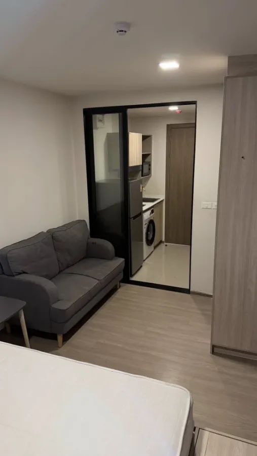 For rent: The Muve Ramkhamhaeng 22, 7th floor, Building B. Not hot in the mornings, breezy, gets afternoon sun. Highly recommended!