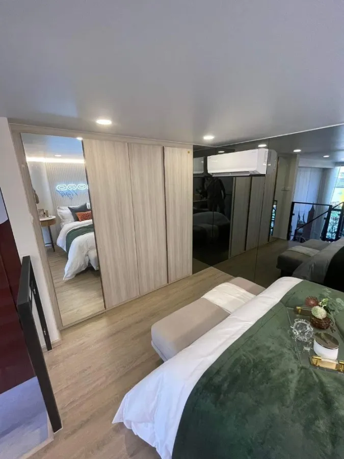 Selling down payment for Origin Play Bang Khun Non room, 20th floor, MRT view is southeast, not hot. Buy now, don't wait.