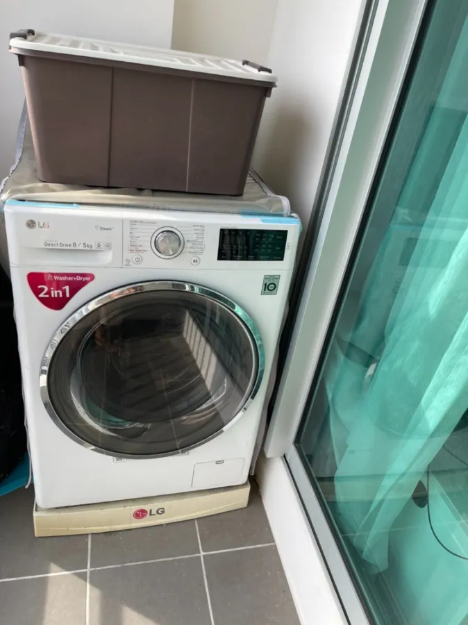 Sell/Rent Aspire Ngamwongwan, ready to move in. The city view is very beautiful, there are no buildings to block it. The room has a very good wind. Hu