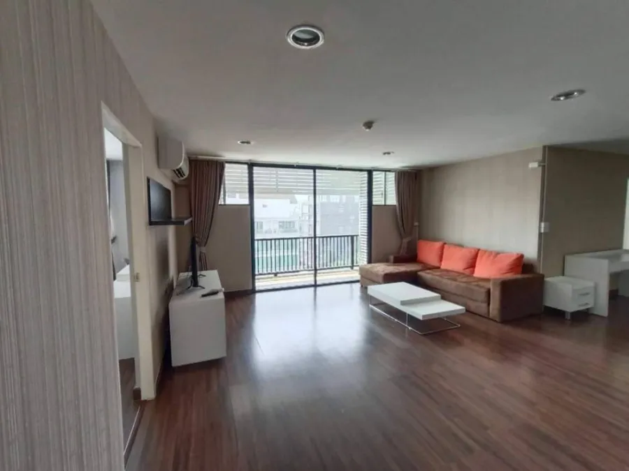 Sale, rent, D 65 condominium, comfortable, convenient transportation, good location, can carry the bag and move in right away! Don't miss it!!