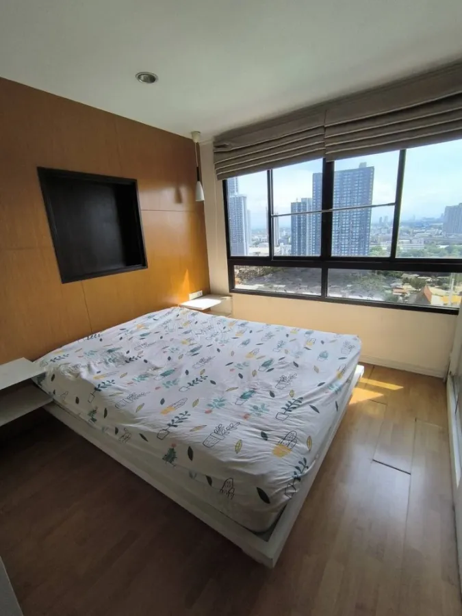 For rent!! Lumpini Ville Sukhumvit 77 condo, complete with furniture and appliances, ready to move in. Hurry and book now!!