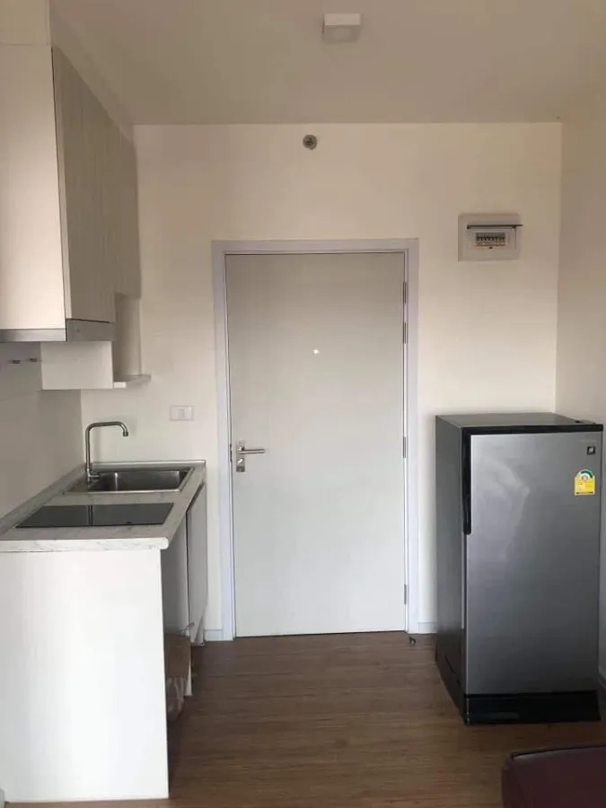 For sale/rent: Notting Hill Sukhumvit – Praksa. Nice condo, fully furnished. Just bring your belongings and move in!