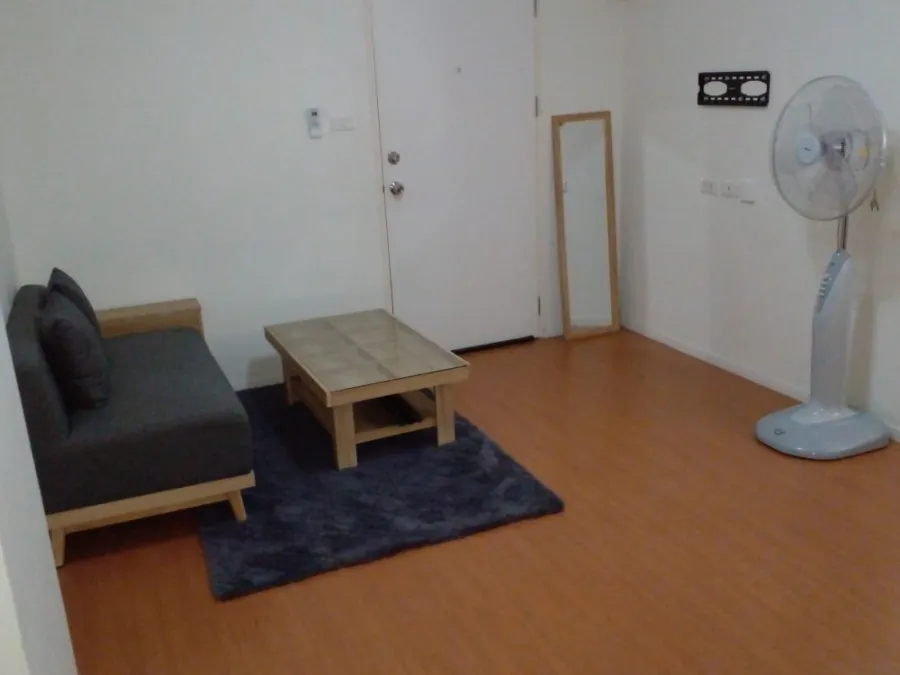 Condo for rent, Lumpini Township, Rangsit, Khlong 1, decorated in white tones, 6th floor, very good price, ready, must hurry.
