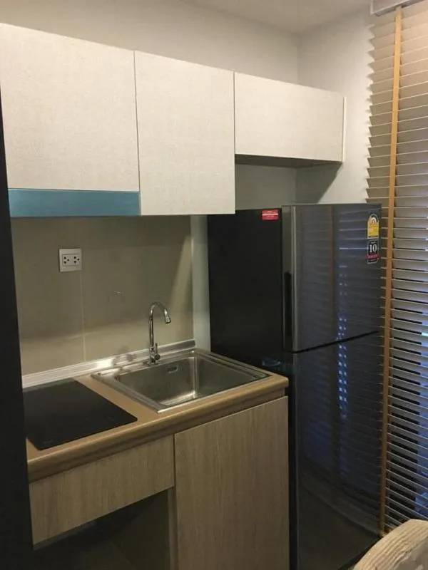 ให้เช่า Brown Condo HuaiKwang บอกเลยห้องนี้โดน เฟอร์ครบ เตียงสวยน่านอนเวอร์